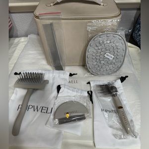 Pupwell Basic Grooming Kit - preowned slicker brush, dematting, detailer,